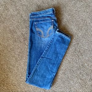 Hollister Med Wash Distressed Jeans size 9R